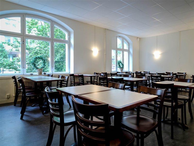 Queen's By First Hotel 3*
