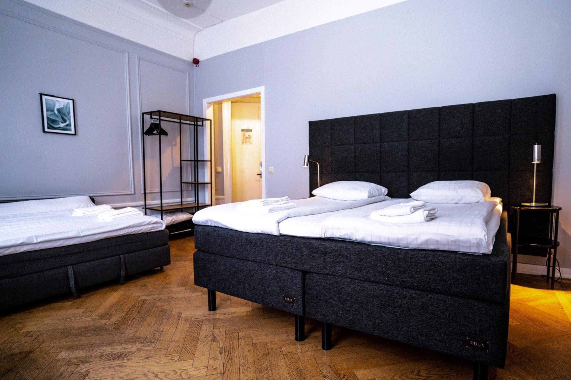 Queen's By First Hotel