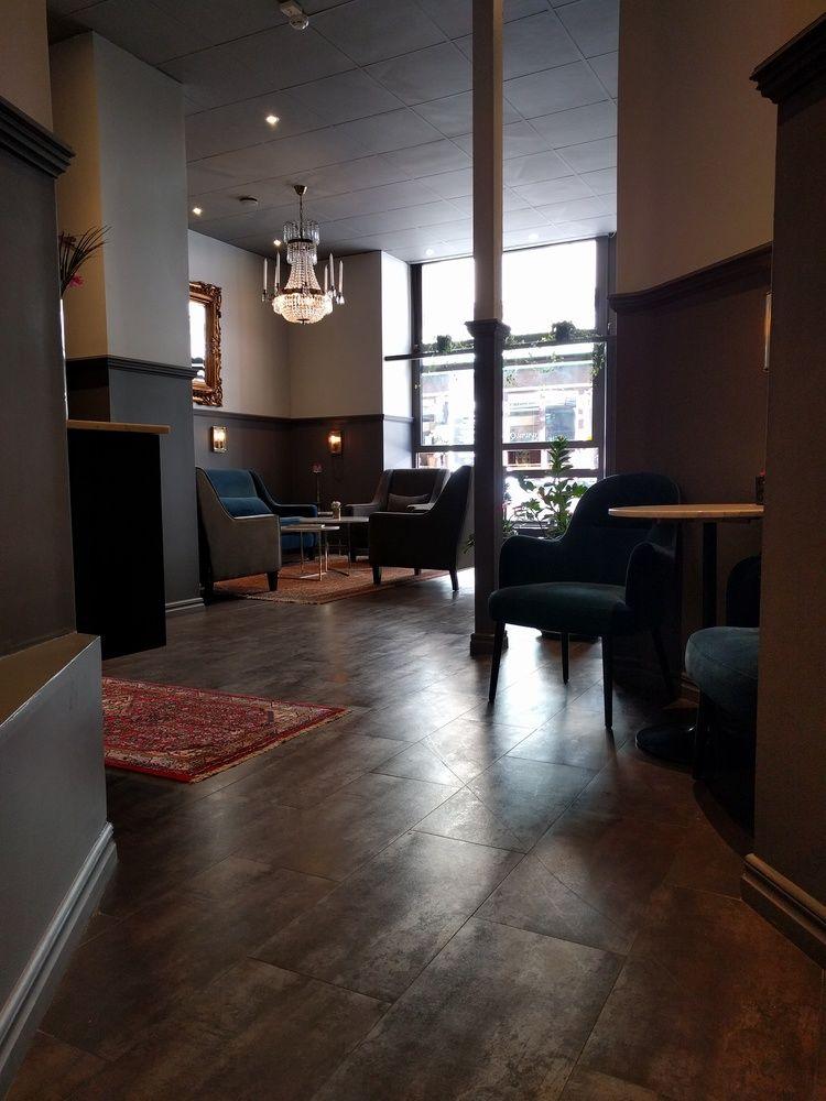 Queen's By First 3* Stockholm